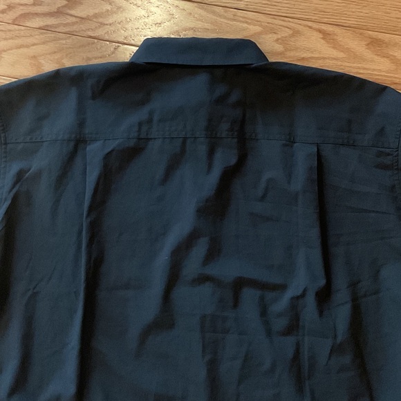 Athleta Black Button-Front Lightweight Shirt NWOT cropped large performance - Picture 11 of 13